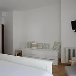 Limone Alojamento de Acomodação e Pequeno-almoço 4*