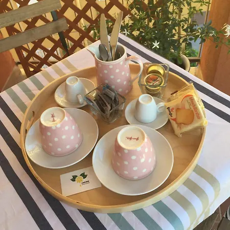 Limone Bed & Breakfast 4*