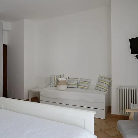Limone Bed & Breakfast